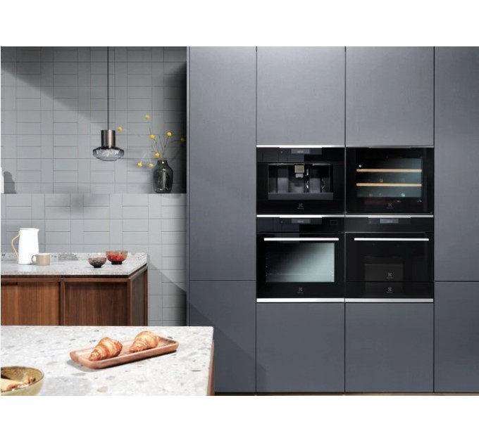 Вбудований холодильник Electrolux KBW5X