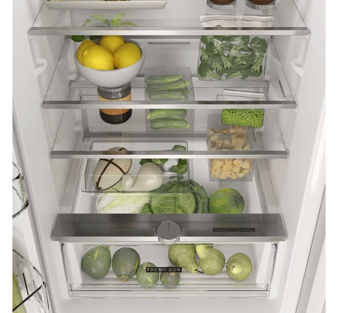 Встраиваемый холодильник Whirlpool WHC18 T311
