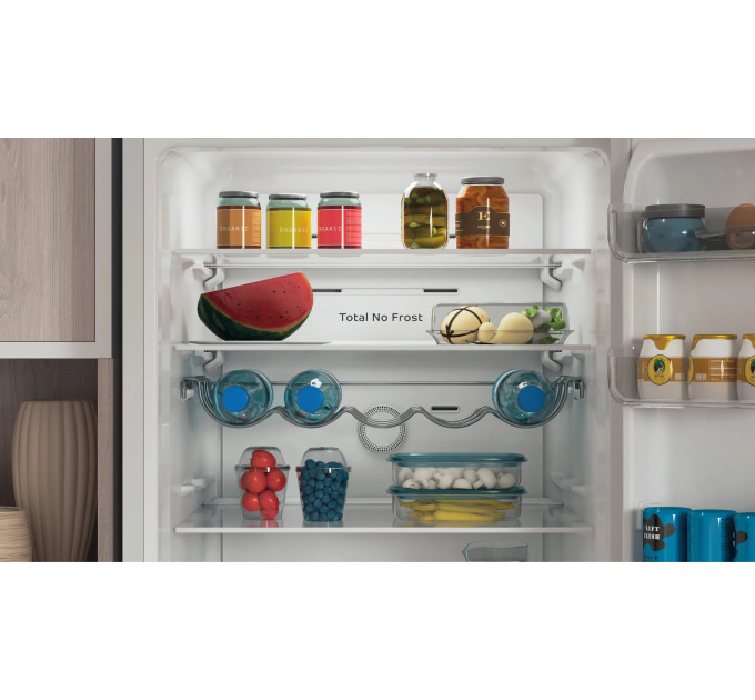 Холодильник Indesit INFC9 TI22W