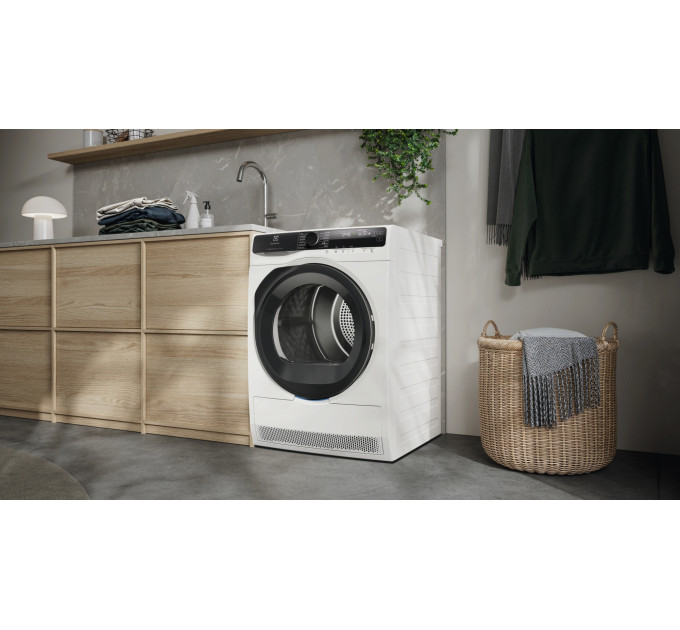 Сушильная машина Electrolux EW8D595MUC