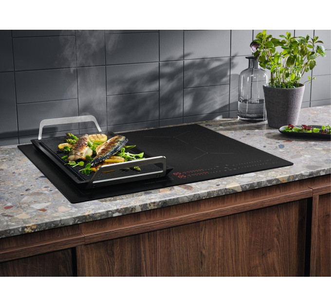 Варильна поверхня Electrolux EIS62453IZ