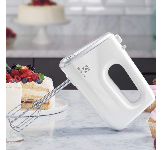Миксер Electrolux EHM3300