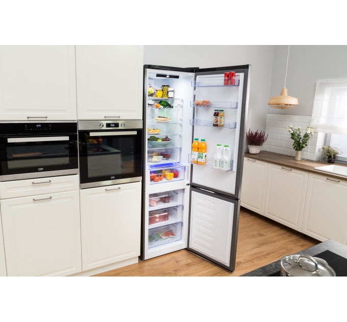 Холодильник Beko RCNA406E40LZXR