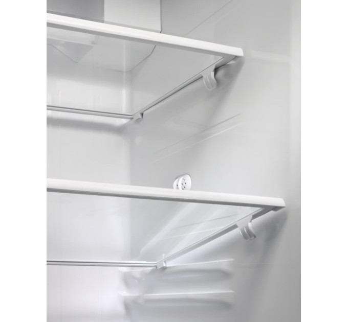 Холодильник Electrolux EAL6140WOU