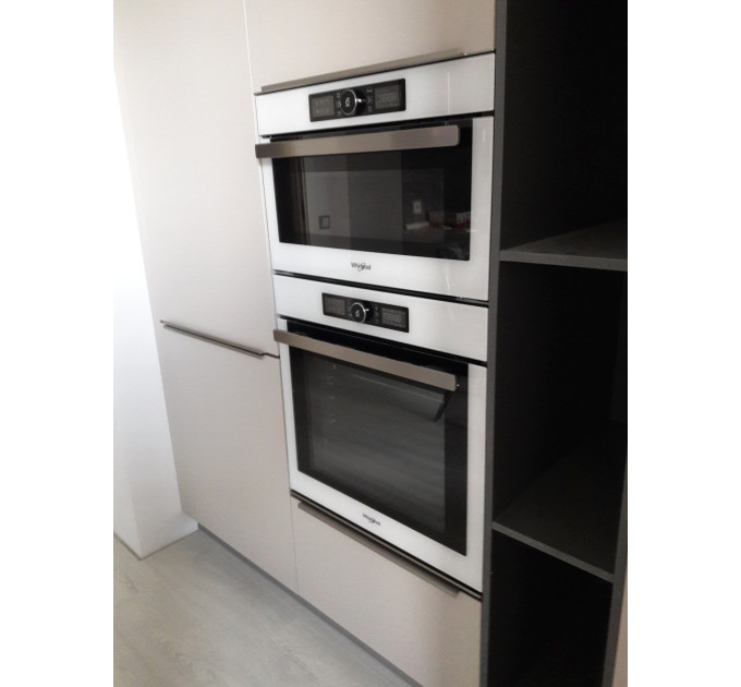 Духовой шкаф Whirlpool AKZ9 6230 WH