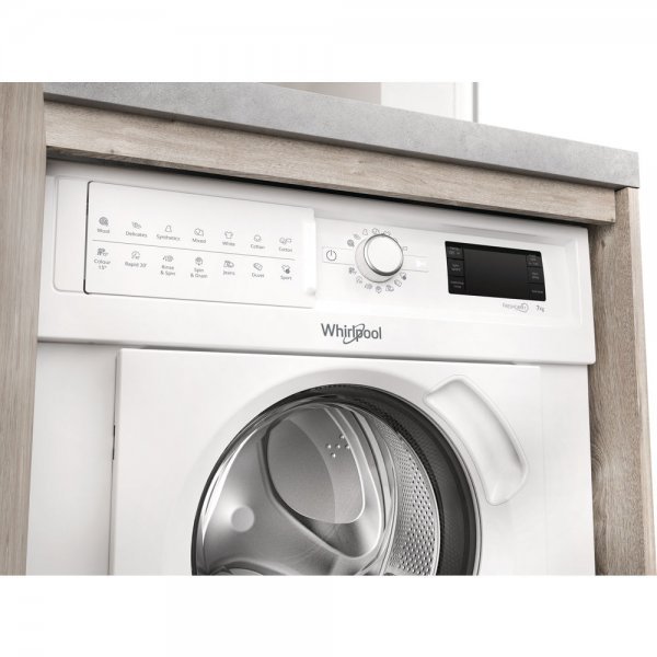 Встраиваемая стиральная машина Whirlpool WMWG71484E